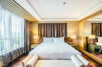 Panoramic King Room 