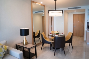 Panoramic King Room 